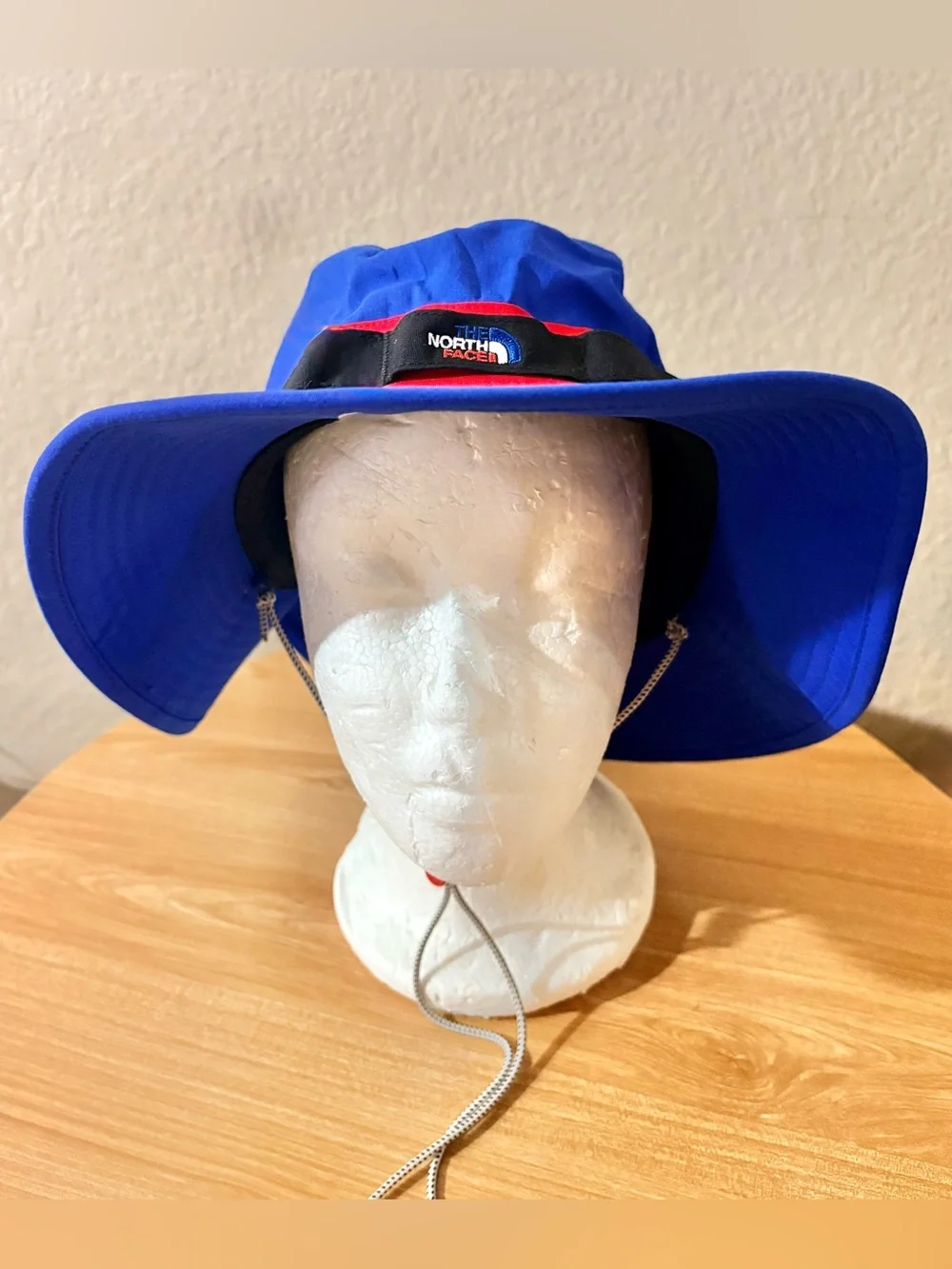 The North Face TNF Class V Brimme Bucket Hat Cap UPF 40+ Size L/XL Blue Red NWT